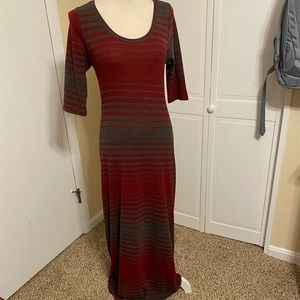 Cure red and gray maxi dress. Asymmetrical hem.